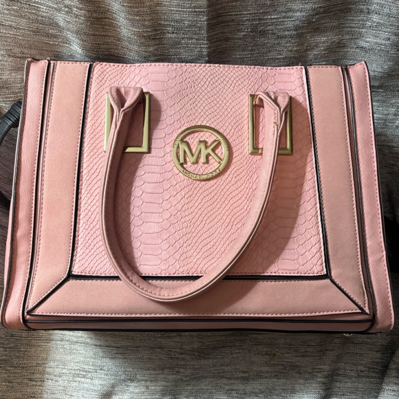 Michael Kors Blush Pink Satchel - Picture 2 of 7